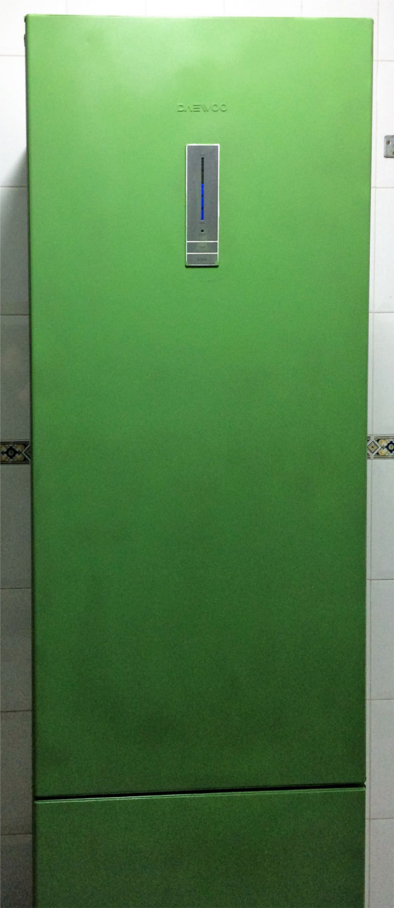 fridge-painted-spray-paint-pintyplus-768x1770